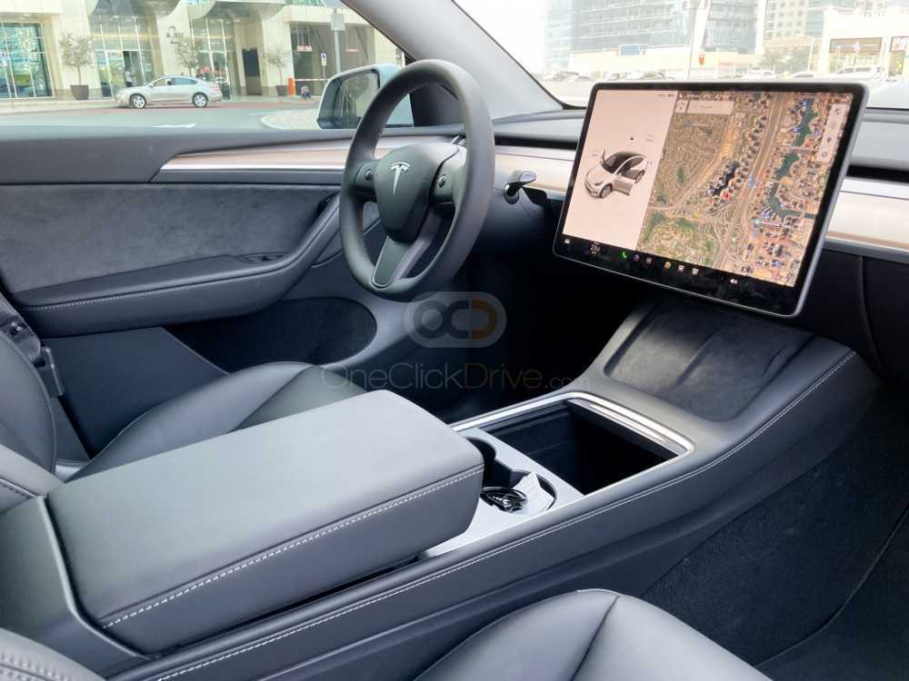 Rent Tesla Model Y Long Range 2022 in Dubai - Luxury EV-pic_4