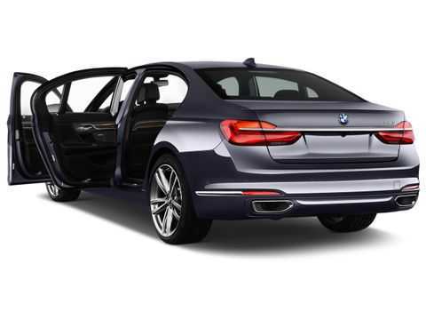 2017 BMW 760Li GCC-pic_5