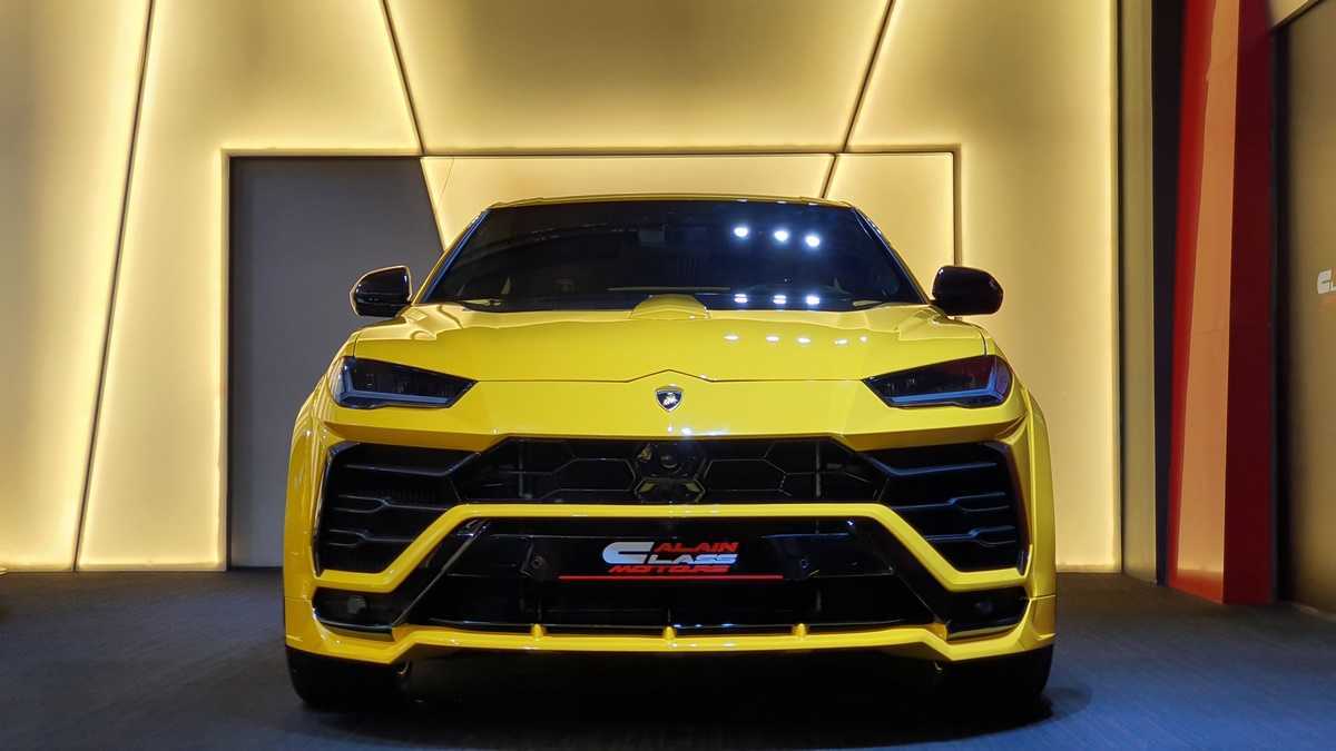 Rent Lamborghini Urus 2019-pic_1
