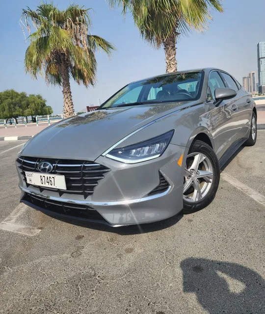 Rent Hyundai Sonata in Dubai-pic_2