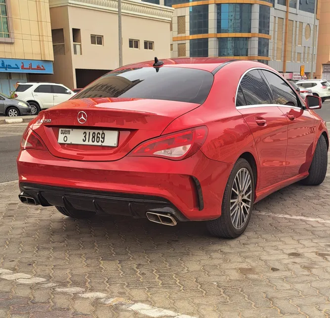 Mercedes Benz CLA 250 in Dubai-pic_2