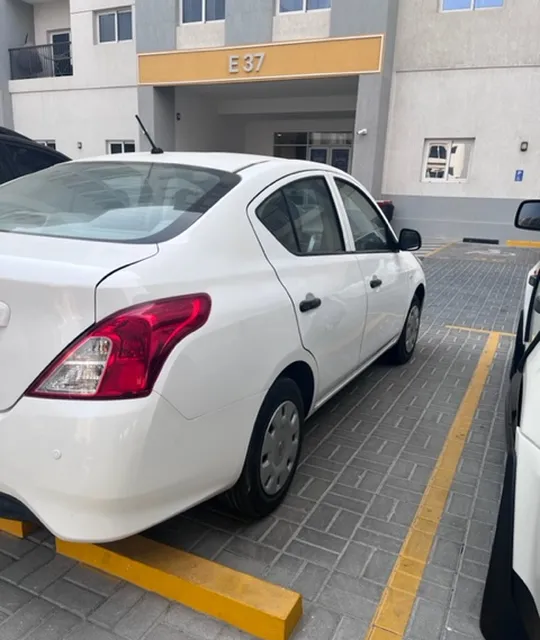 Nissan Sunny-pic_2