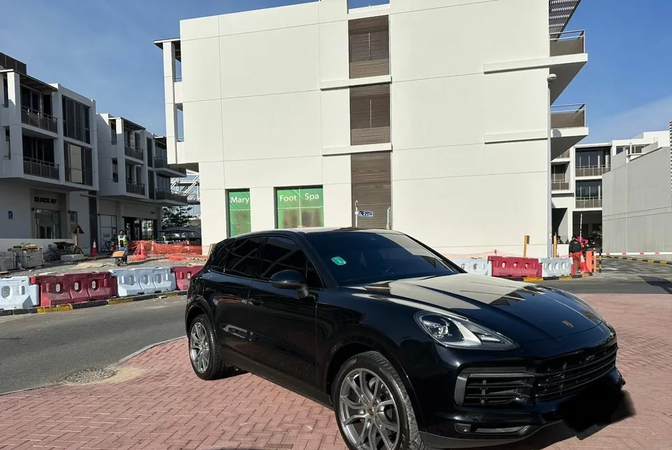 Porsche cayenne 2019 For Sale-pic_2