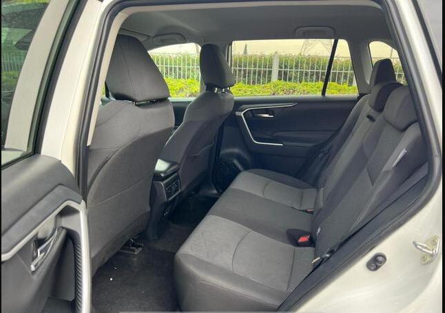 2021 Toyota RAV4 4WD XLE gulf model-pic_2