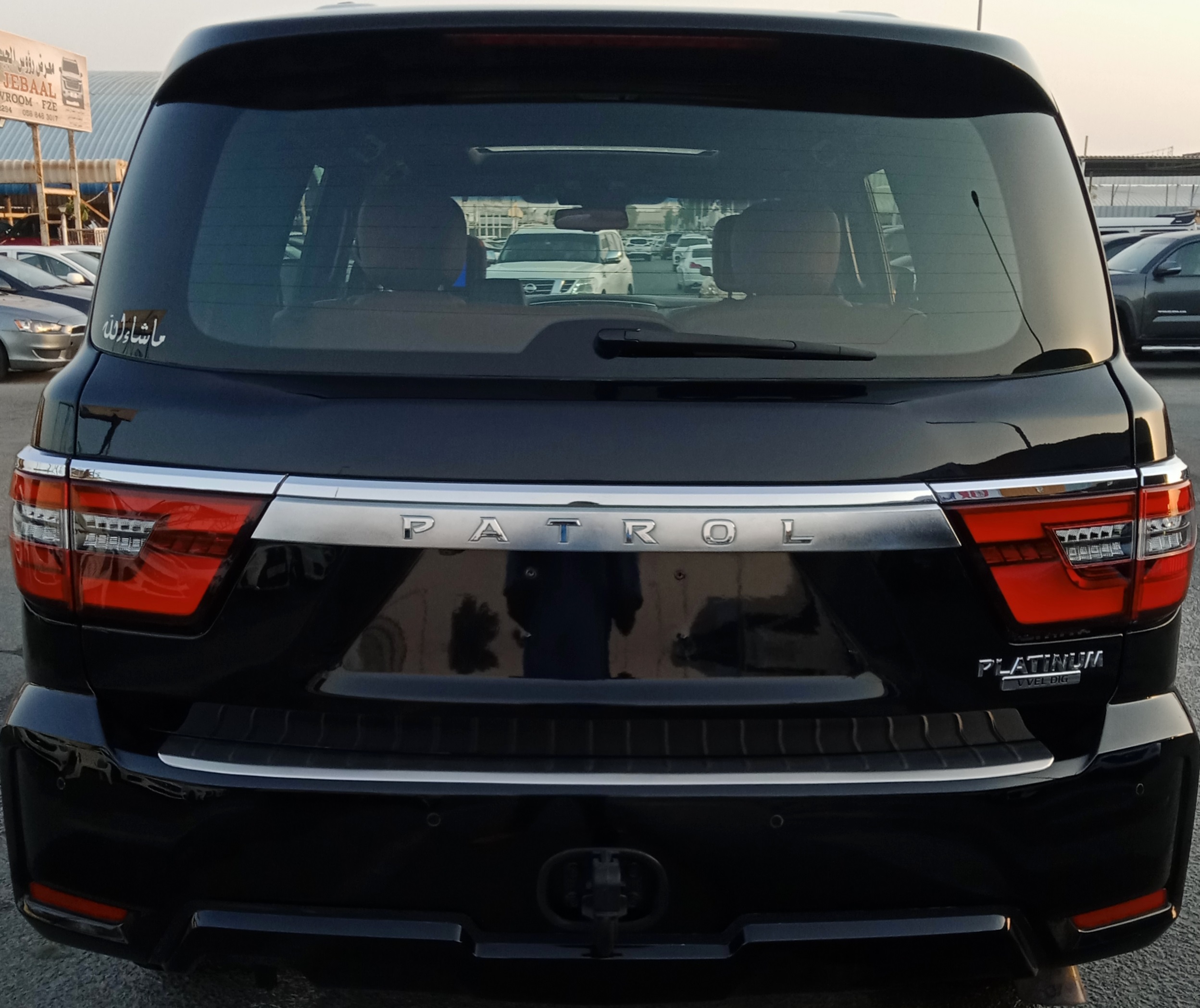 Nissan Patrol LE PLATINUM V8 5.6L Full Option Model 2011 Adapter New Look 2021-pic_4