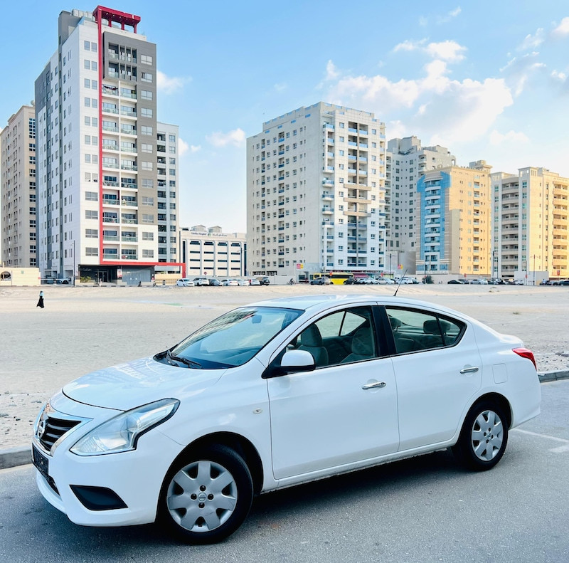 Nissan Sunny Base-image