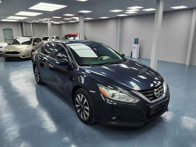 Nissan Altima SL-image