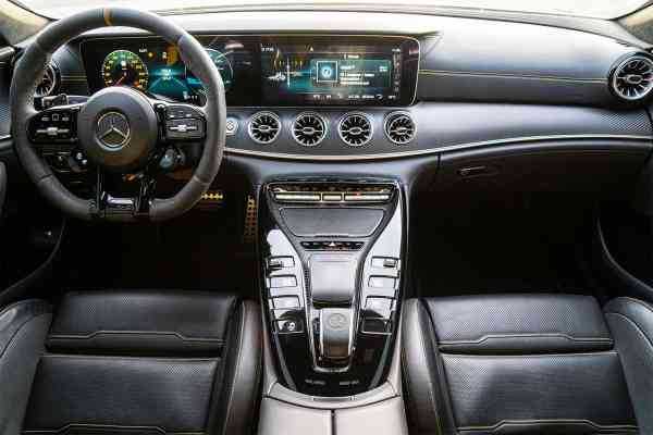 RENT MERCEDES BENZ CLA 250 2019 IN DUBAI-pic_3