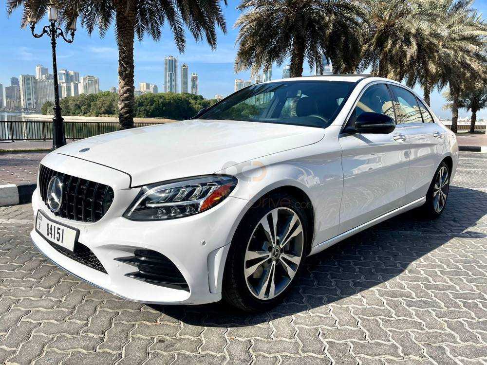 Rent Mercedes Benz C300 2019 in Dubai - Luxury & Comfort-pic_4