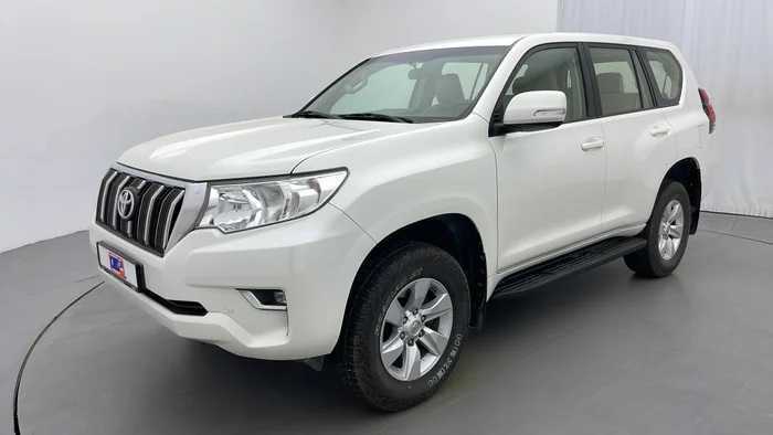 Rent a Toyota Land Cruiser EXR-pic_3