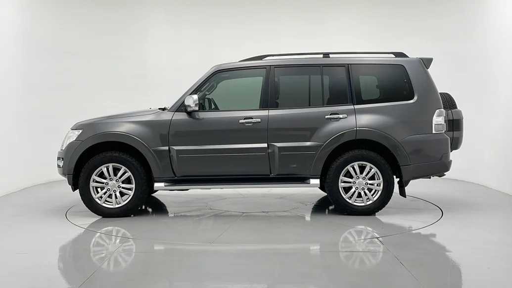 2019 Mitsubishi Pajero Rental-pic_4
