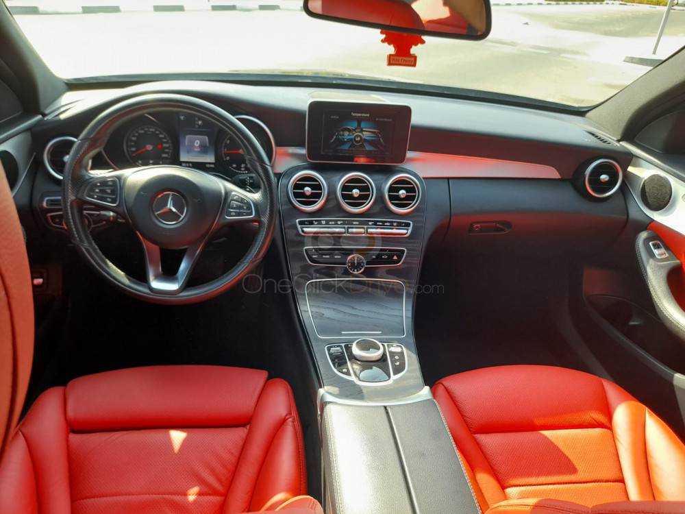 Rent Mercedes Benz C300 2018 in Dubai - Luxury Sedan-pic_4